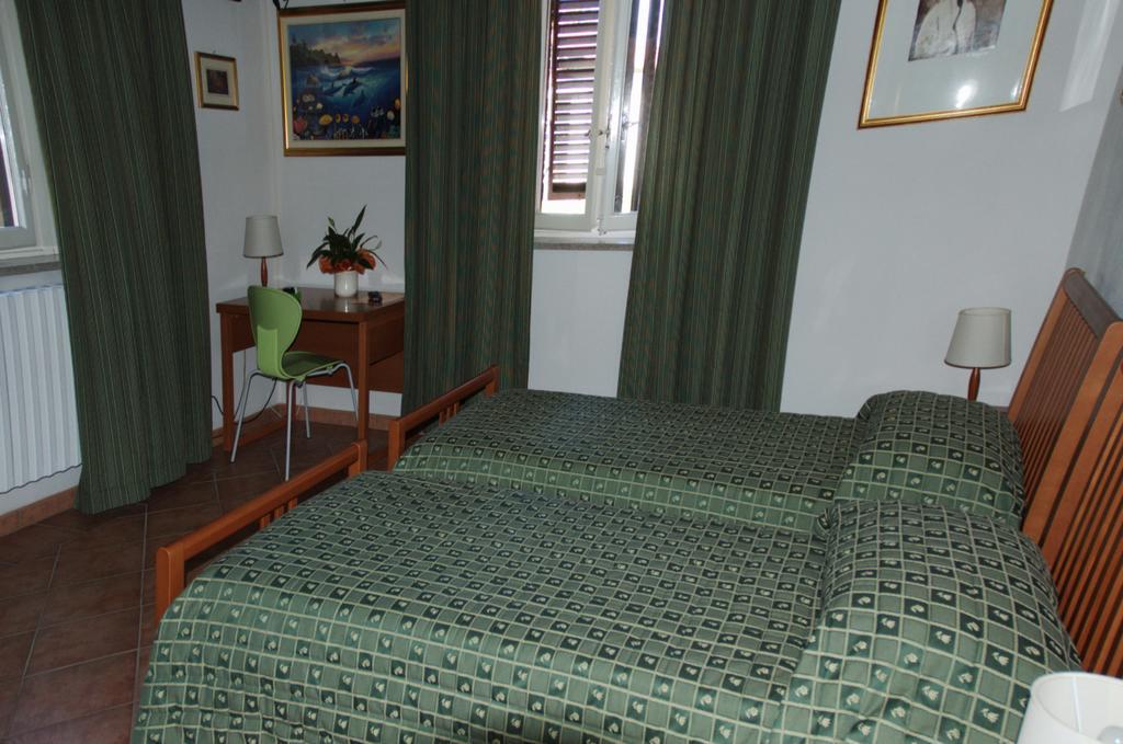 Affittacamere Villa Delia Лукка Номер фото