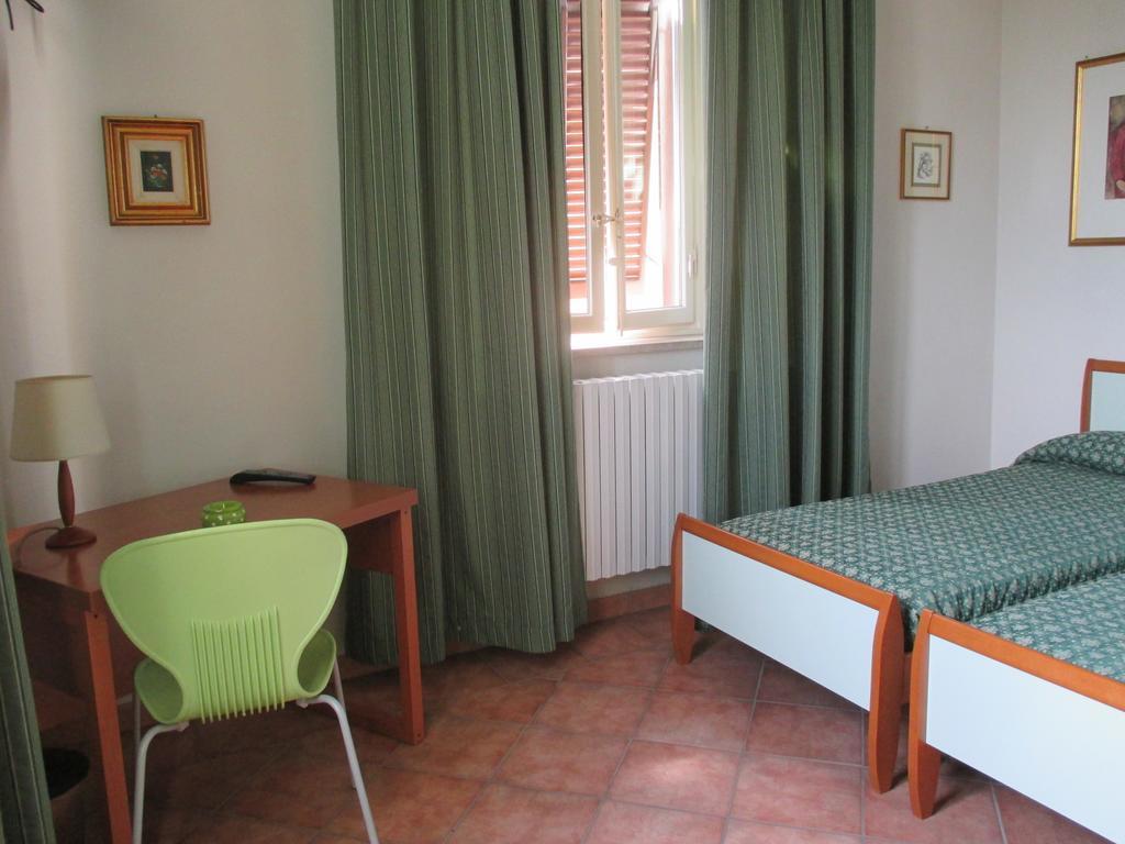 Affittacamere Villa Delia Лукка Екстер'єр фото