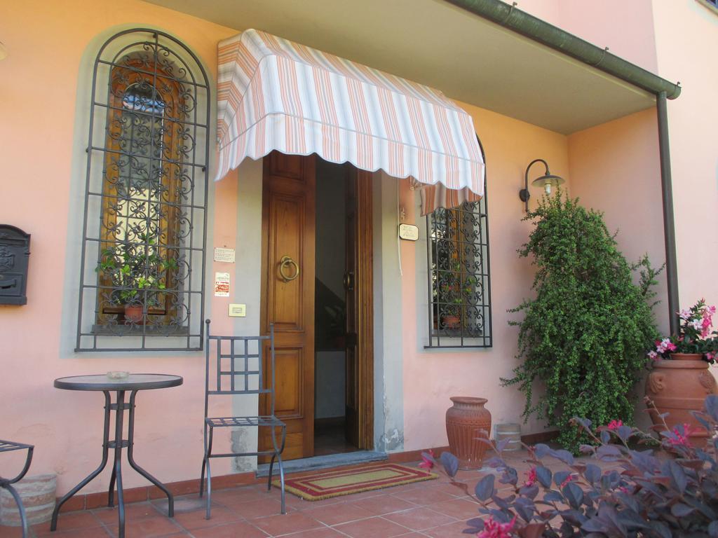 Affittacamere Villa Delia Лукка Екстер'єр фото